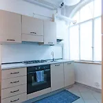 New York Style 2 Bed Apartment