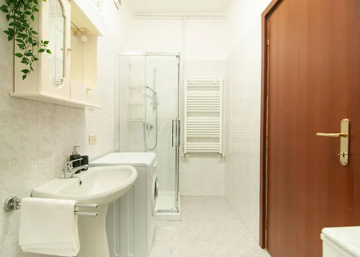 New York Style 2 Bed *