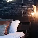 New York Style 2 Bed Apartament Bergamo